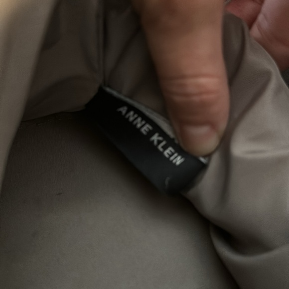 Anne Klein pink purse - Picture 6 of 7